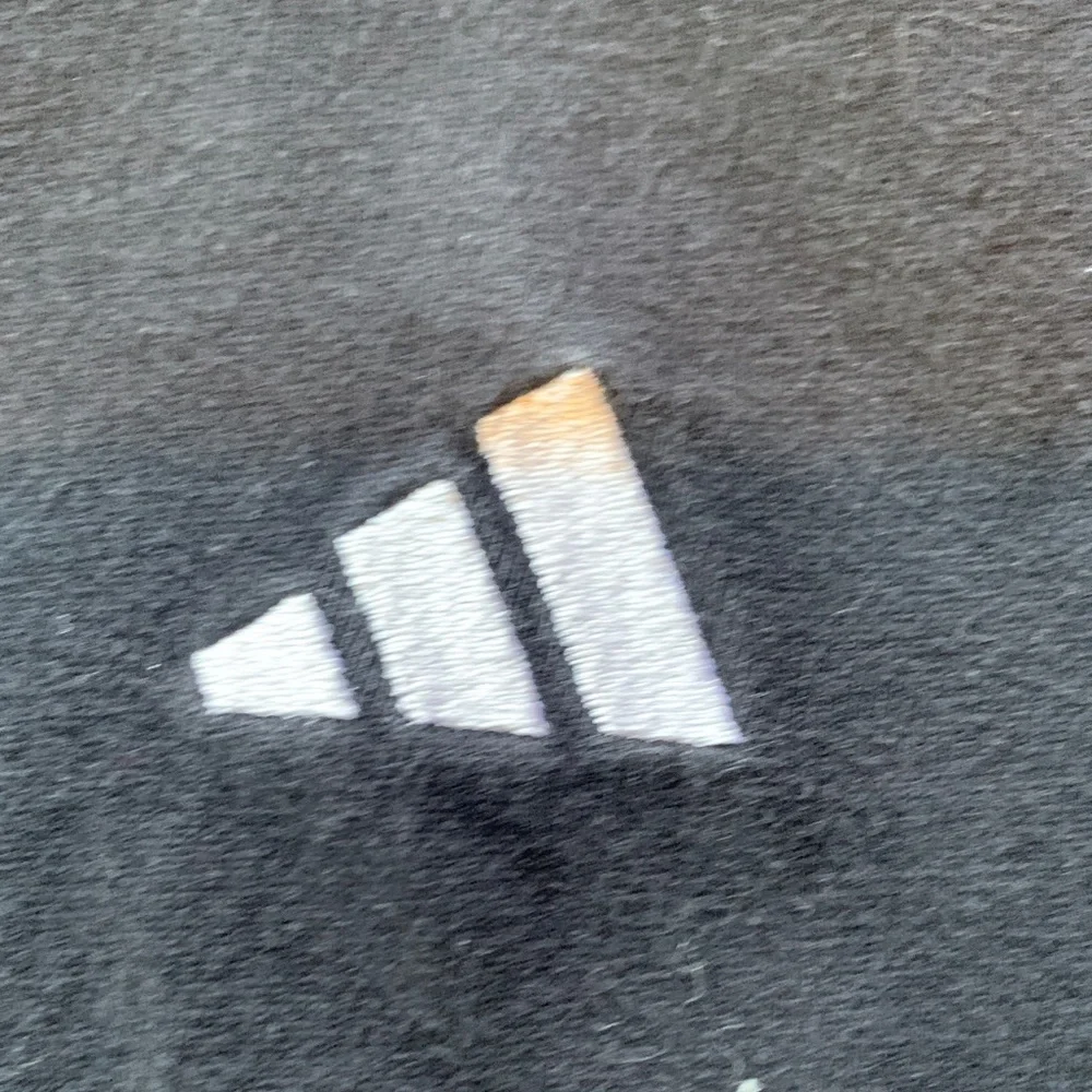 Unisex adidas Black Short-Sleeve Logo Tee - Picture 3 of 4